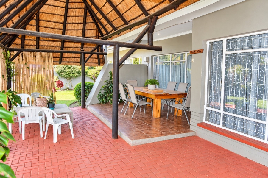 4 Bedroom Property for Sale in La Hoff North West